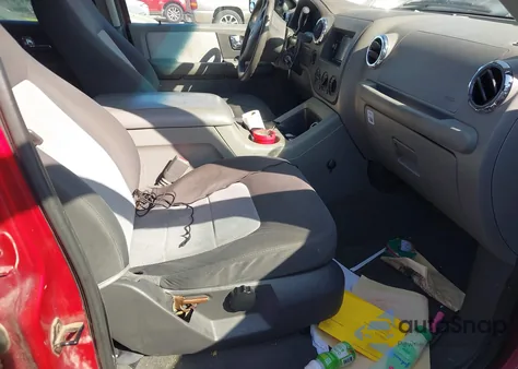 2005 Ford Expedition Nbx/Xlt из США, поврежденный, VIN 1FMPU16515LB09189